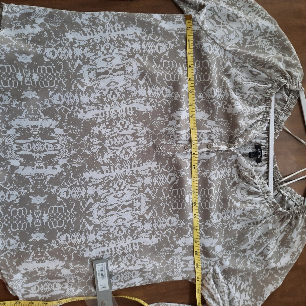 Apt 9 Henley Peasant blouse - Picture 8 of 11